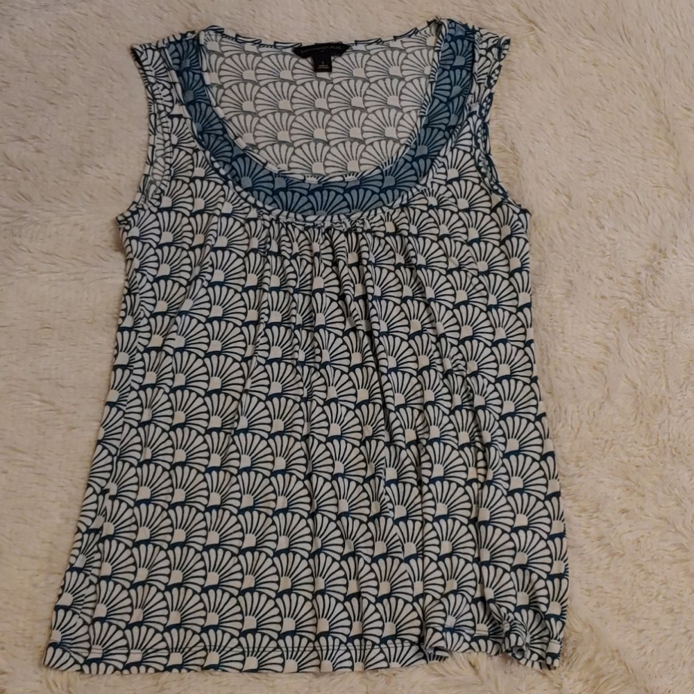Banana Republic Blue and White Patterned Top